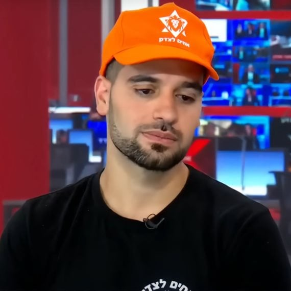 golyatdavidov's tweet image. זה לא ייאמן איזו השפעה יש למעשיו של אדם אחד פשוט מן השורה.
תודה מרדכי דוד, זקפת קומה של מחנה שלם!