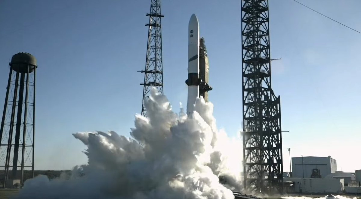 Space Voyaging tweet media