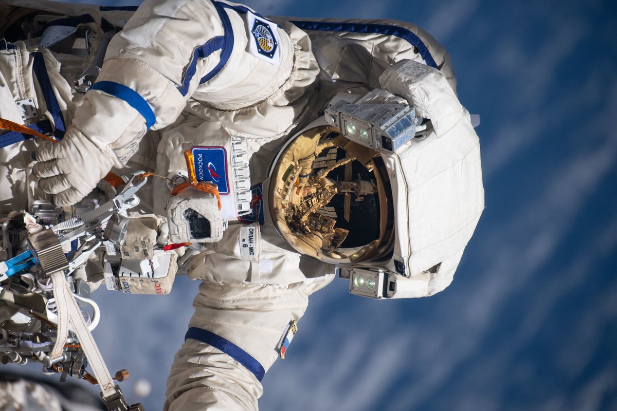 Space_Station's tweet image. October on the orbital outpost saw the arrival of Japan&apos;s new HTV-X1 cargo spacecraft with fresh supplies for the Expedition 73 crew and two spacewalks to install a science experiment, clean windows, and move robotics gear.