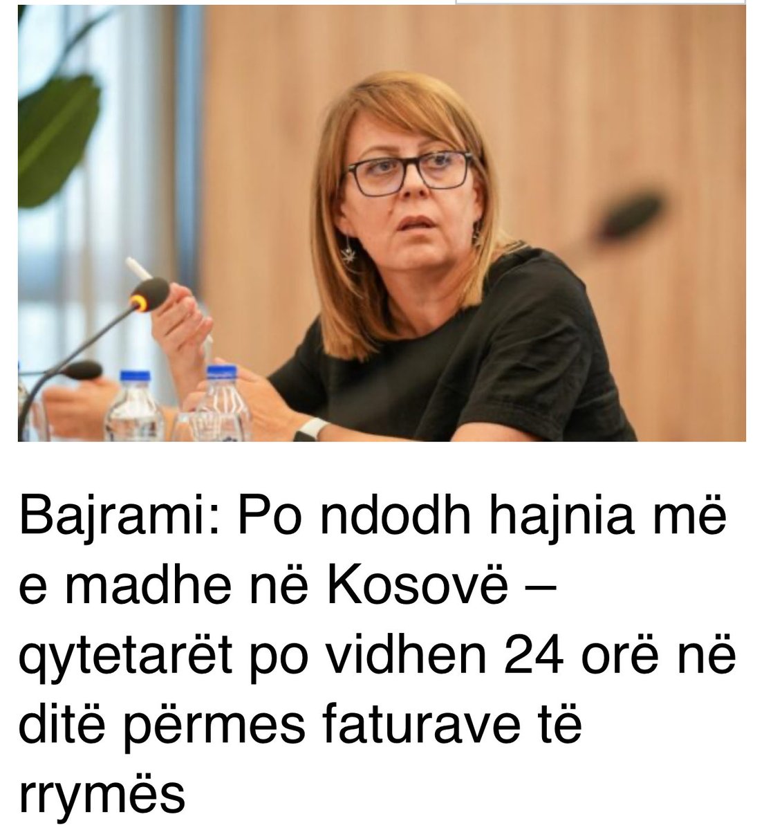 Isha i sjellshëm kur e quajta “daden Bajrami”papagall, por disa njerëz e morën shumë afër zemrës. 
Tani them: filloi të leh si endacake!