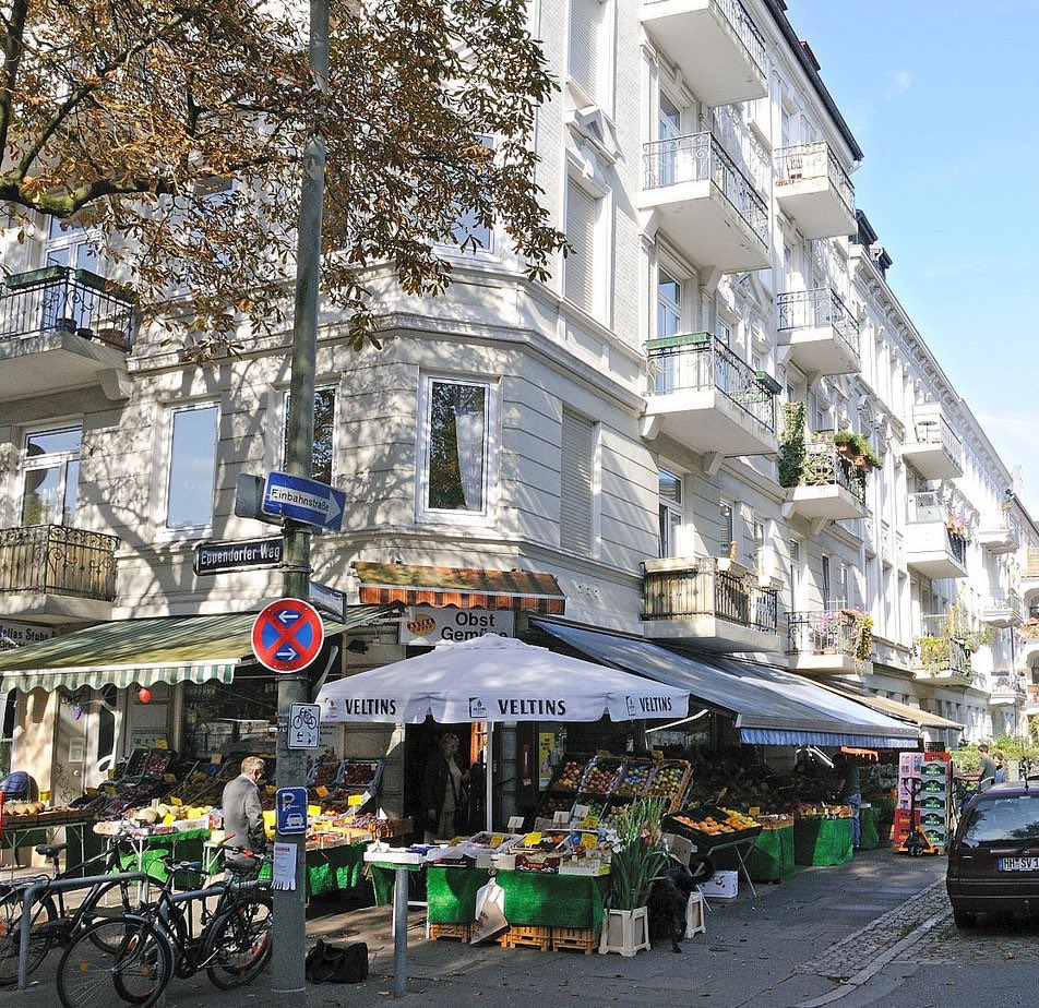 TheCityMentor's tweet photo. You may not like it, but this is what peak urbanism looks like https://t.co/VqvX5bIrEa