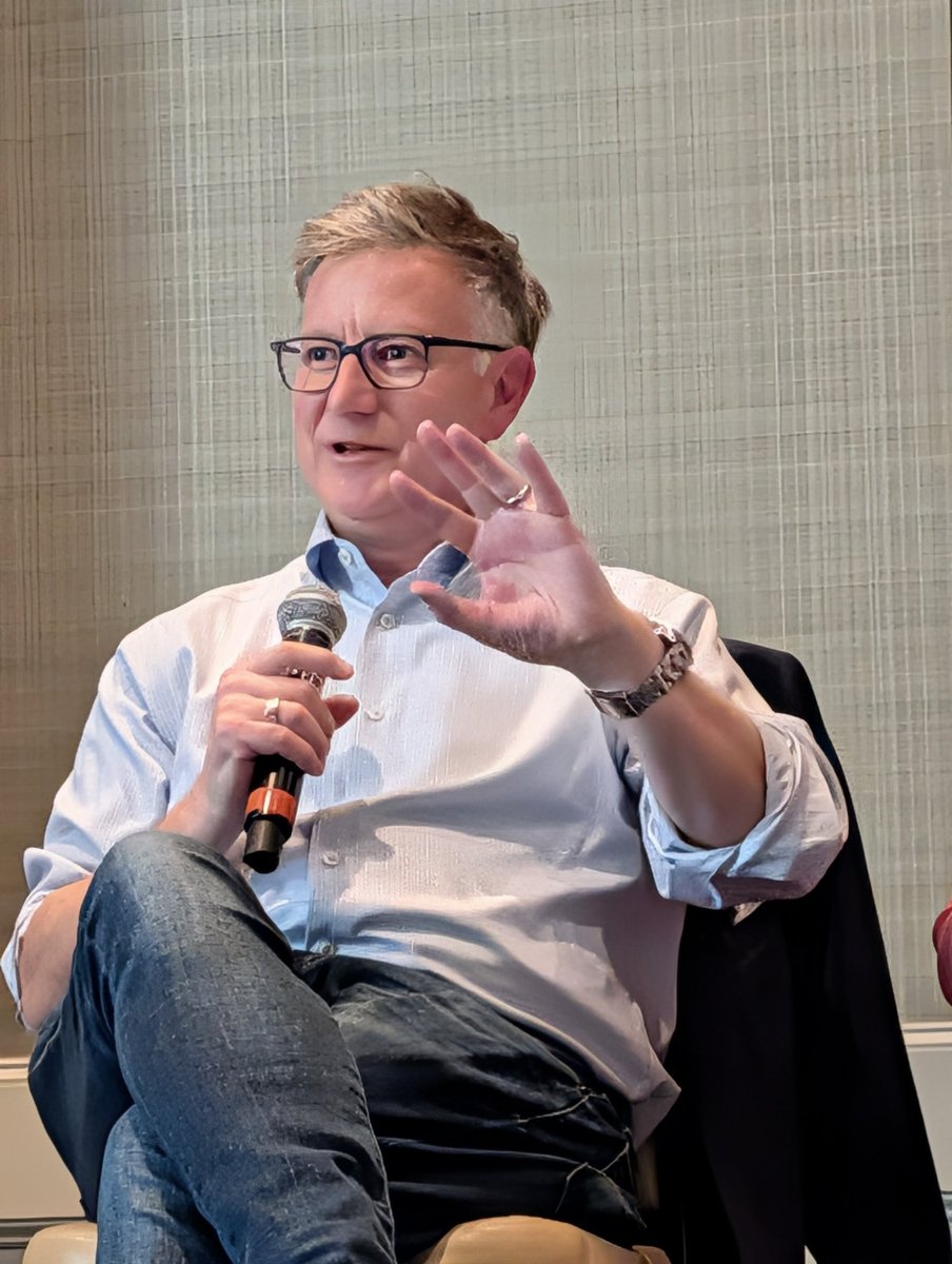 Know your user — have sympathy and empathy for all personas, whether beginner or expert. And build with legal experts: Pros before bros! 

Hard-earned wisdom from <a href="/EJWalters/">Ed Walters</a> at #TLTF Summit!