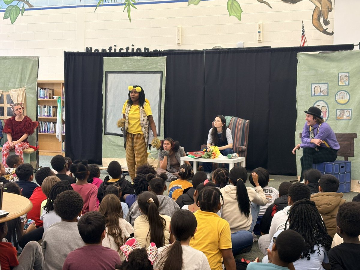 SandersES tweet media