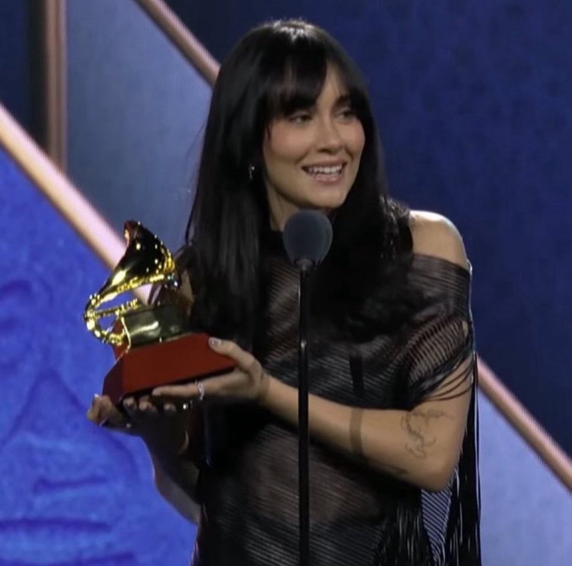 ami_aitana's tweet image. one day                       or                       day one