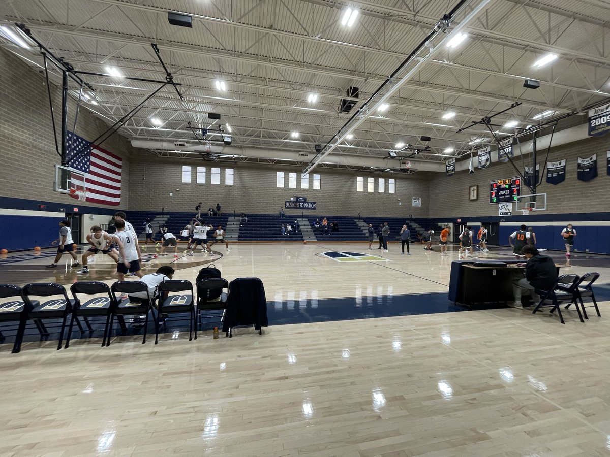 sports_bk's tweet image. My first basketball game this season may be the best. 

High Point commit Trey Pearson and @JPIImbb host in-county foe @BeechHoops led by Wofford’s Cutter Sisk in a scrimmage.