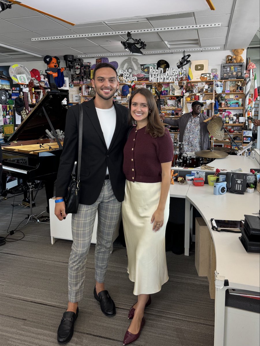 joshsorbe's tweet image. Hot people support NPR!
Hot people think news is for public consumption!
Hot people don’t cut their funding!

THANK YOU FOR YOUR ATTENTION TO THIS MATTER.