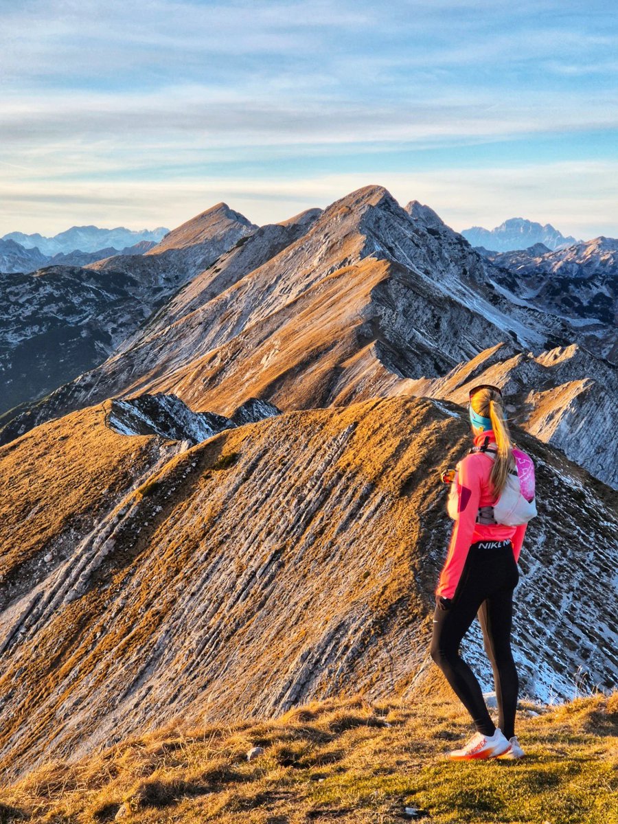 ExploringSlo's tweet image. This autumn has been treating us really well so far ☀️⛰️
Photo by 📸 @karingolja