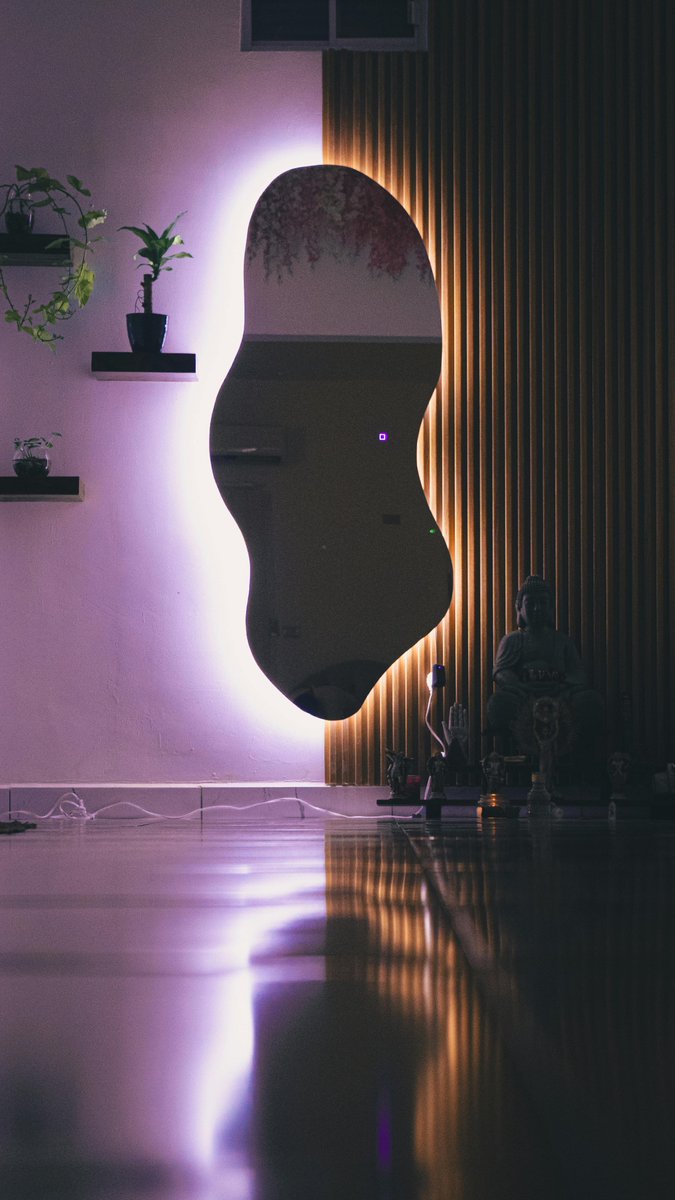 fuzzybeedecor1's tweet image. This backlit mirror has a unique shape and provides interesting ambience to the surrounding space. 🐝🐝

fuzzybeedecor.com

#ambience #lighting #mirror #homedecor #accentdecor #decor #mystyle #roomaccents