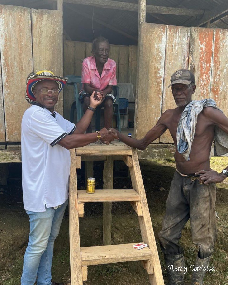 Hay una alegría que solo se siente aquí, en el corazón del Medio Baudo, esa alegría que nace cuando comparto con la comunidad, cuando escucho sus historias, sus risas, sus sueños y su fuerza.

#nercycórdoba #comunidad #mediobaudó #chocó