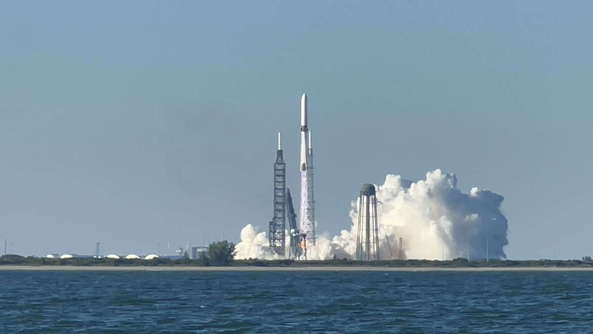 Dondactor's tweet image. New Glenn NG-2 carrying ESCAPADE