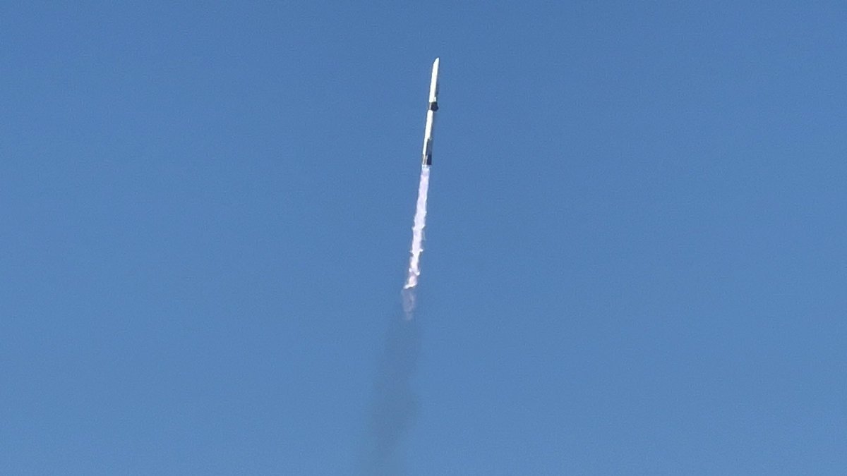 Dondactor's tweet image. New Glenn NG-2 carrying ESCAPADE