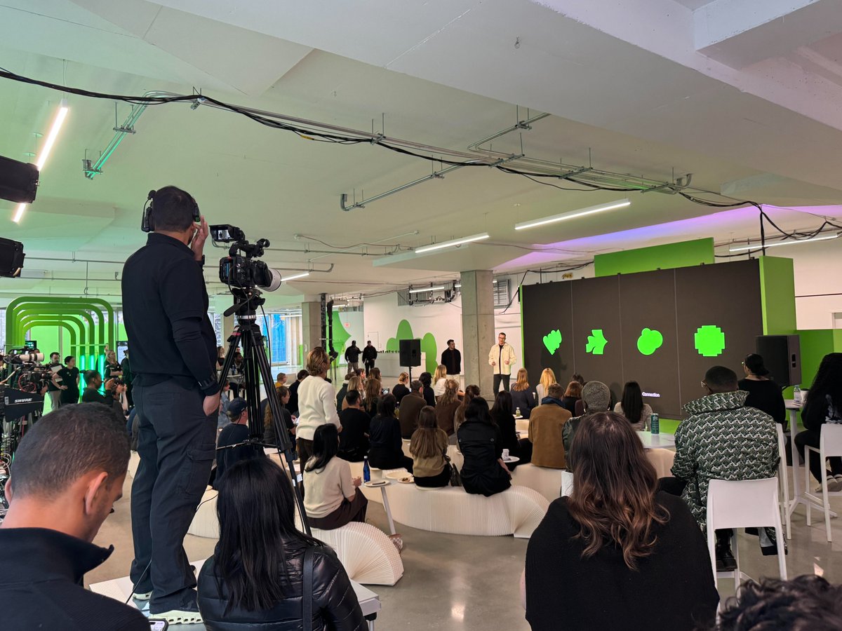 thanks to <a href="/CashApp/">Cash App</a> for trusting my amazing team at
<a href="/InvisibleNorth_/">Invisible North</a>  to produce their Releases launch this week in NYC  

lots of big news coming out of this event and we’re proud to be able to bring it to life 🔥