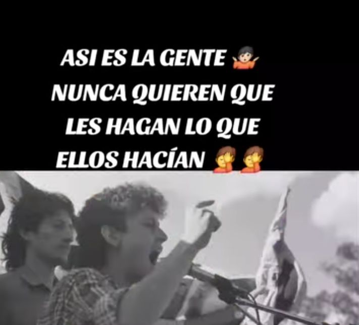 CharlyDaker's tweet photo. @juncalssolano YA, SE LE OLVIDÓ 
A  @Claudiashein 
QUE TAMBIÉN ISO LO MISMO
🇲🇽 #CarlosManzo 🇲🇽 https://t.co/OwABTlAY7W