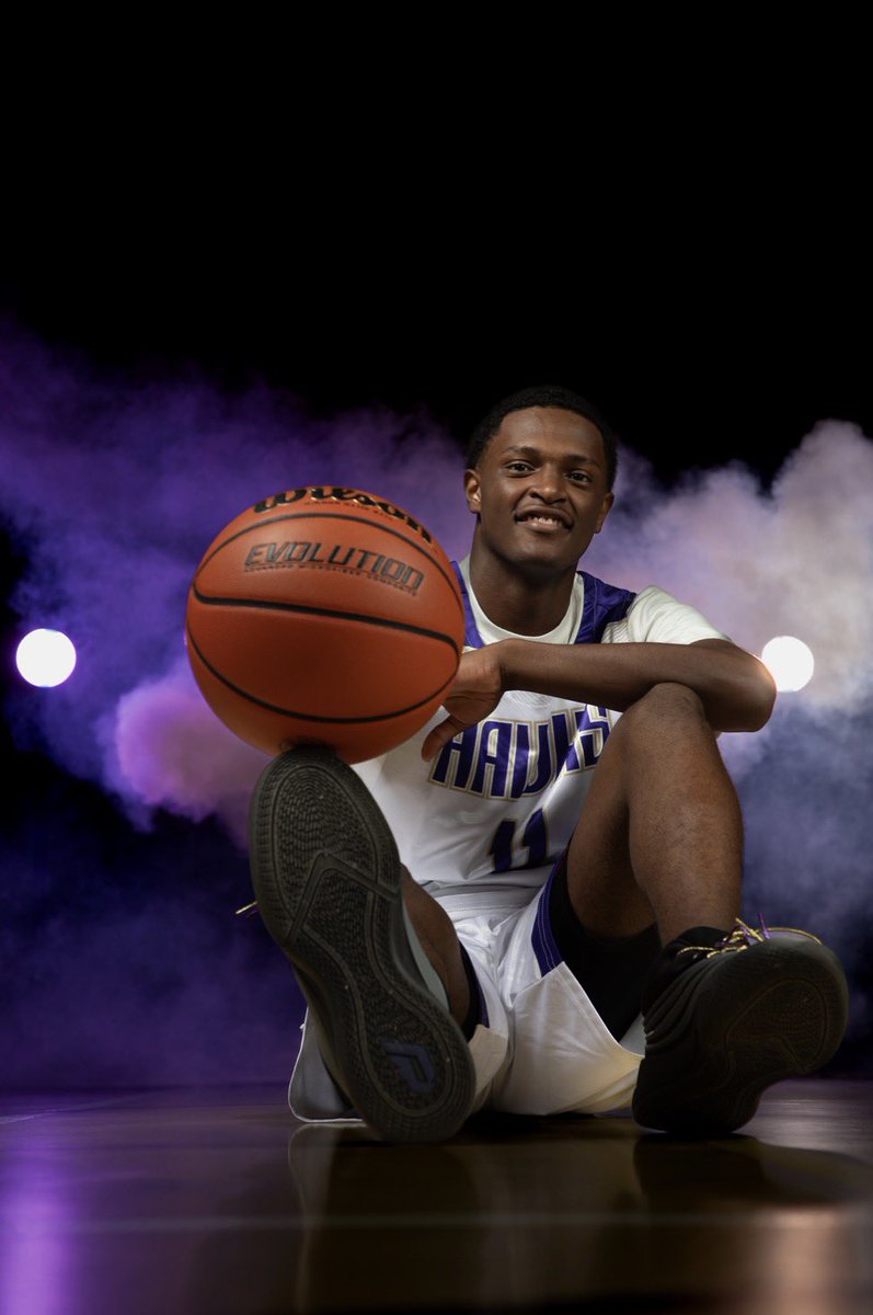 Tomorrow I start my journey with my new team and my new brothers …. it go time  on my way to my 1000 career points 
#FairfaxHomeschoolHawks
#AllofUs