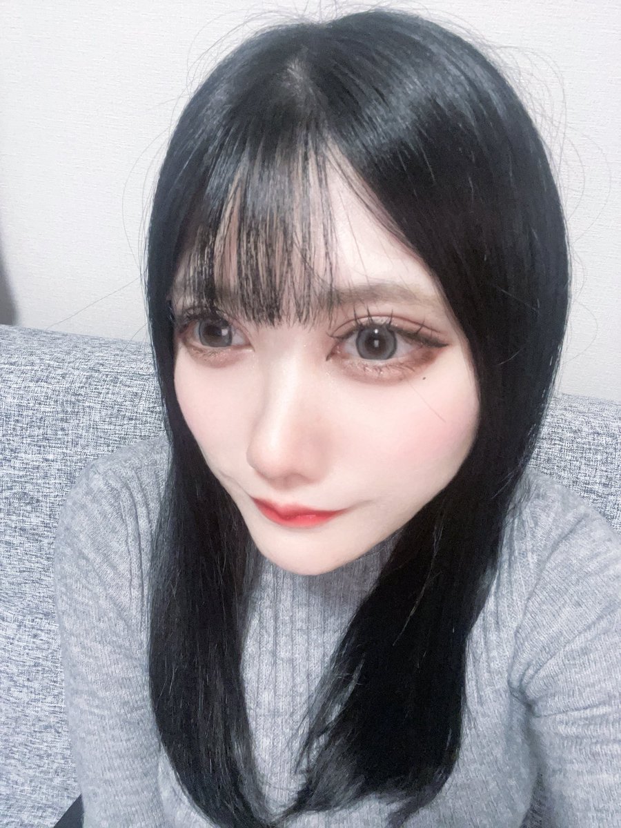 今日18〜25新宿います🙋‍♀️ 華金まてます！るんるん🎶