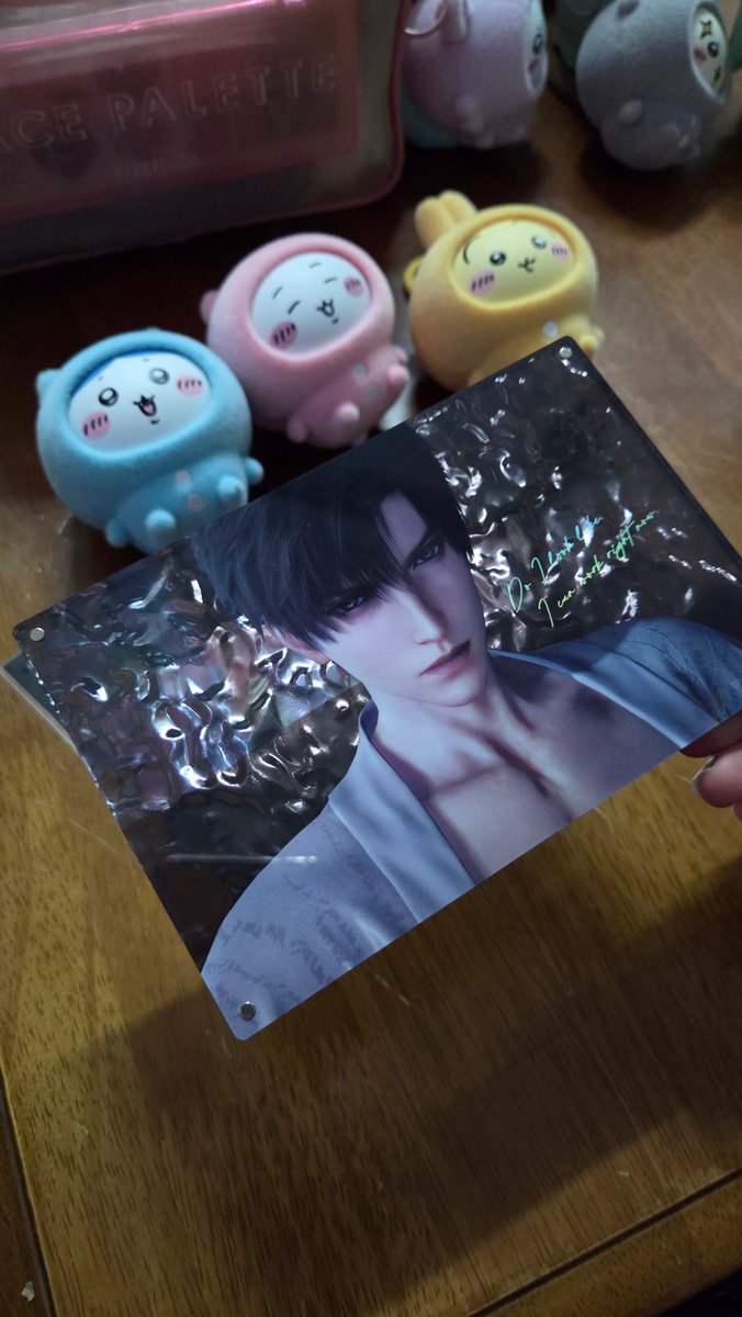 finally got my hands on this zayne misty invasion acrylic stand