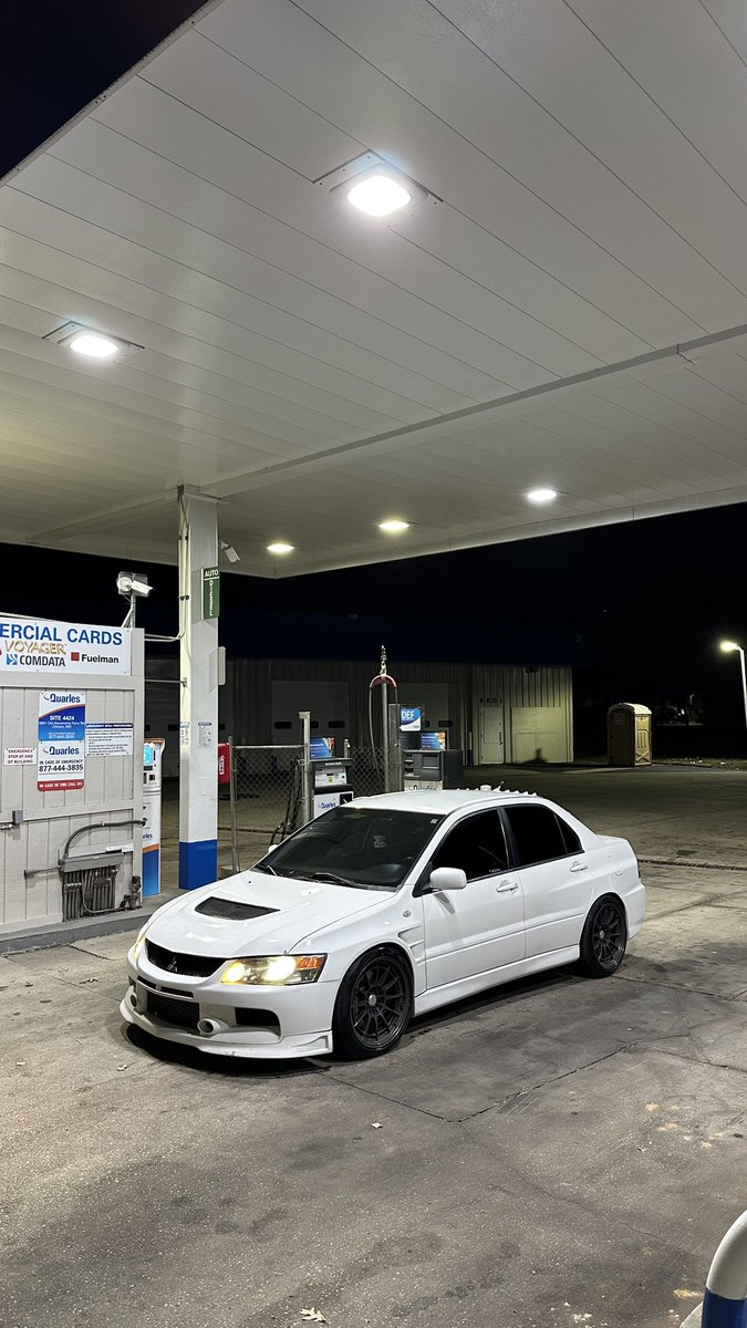 tacoboutpics's tweet image. best 4 cylinder AWD sedan to ever exist