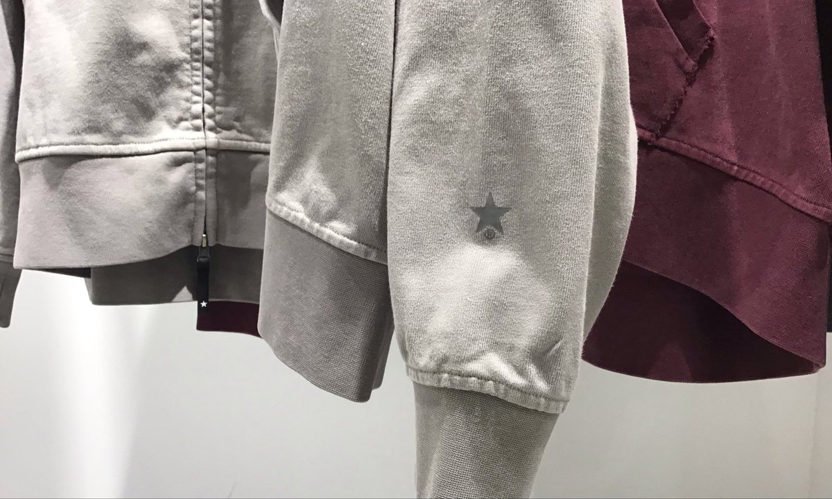 PATCH EMBROIDERY LOGO ZIP HOODIE】 ボディ全体にケミカル加工を施し 