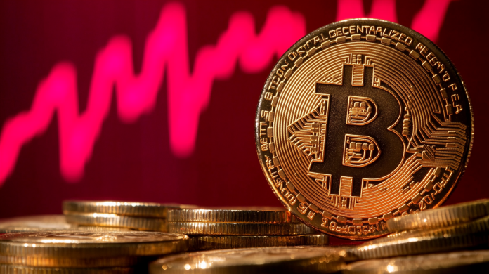 FiSolanaX's tweet photo. BTC đã trượt xuống dưới ngưỡng 99k$ khi biến động gia tăng trong giờ giao dịch tại Hoa Kỳ. Đợt giảm giá này đã khép lại một tuần khó khăn cho thị trường tiền điện tử nói chung, với việc BTC giảm gần 2% trong tuần và vốn hóa thị trường giảm... https://t.co/8N51vNA51m