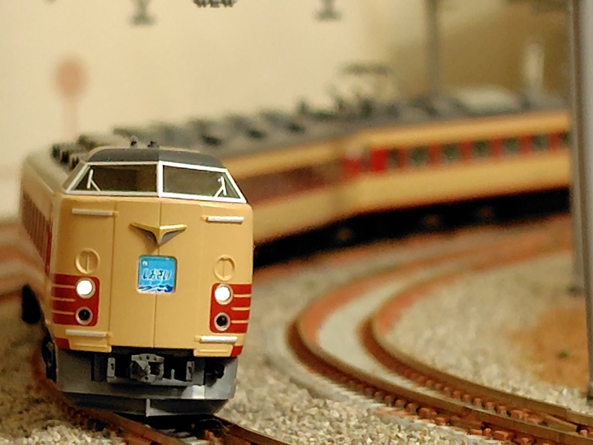 183系0番台が発売決まりましたね。 画像は旧製品です。 今度は非貫通の