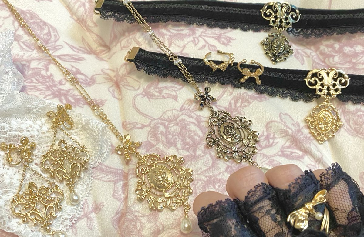 ccsakura1227's tweet image. くる実ちゃんコラボのアクセサリー
たくさん買えて満足(^~^)

ずっと大切に使うよ
 #しま実