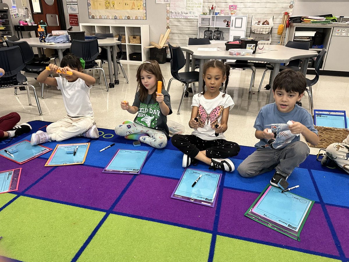 ngriffith106's tweet photo. This week, I introduced my Kinder friends to the game “Shake, Shake, Shake and Break.”  It was an engaging way for us to practice decomposing and composing 10.  #rockyourrole #wearedegan #onelisd https://t.co/QjPzyP0fcD