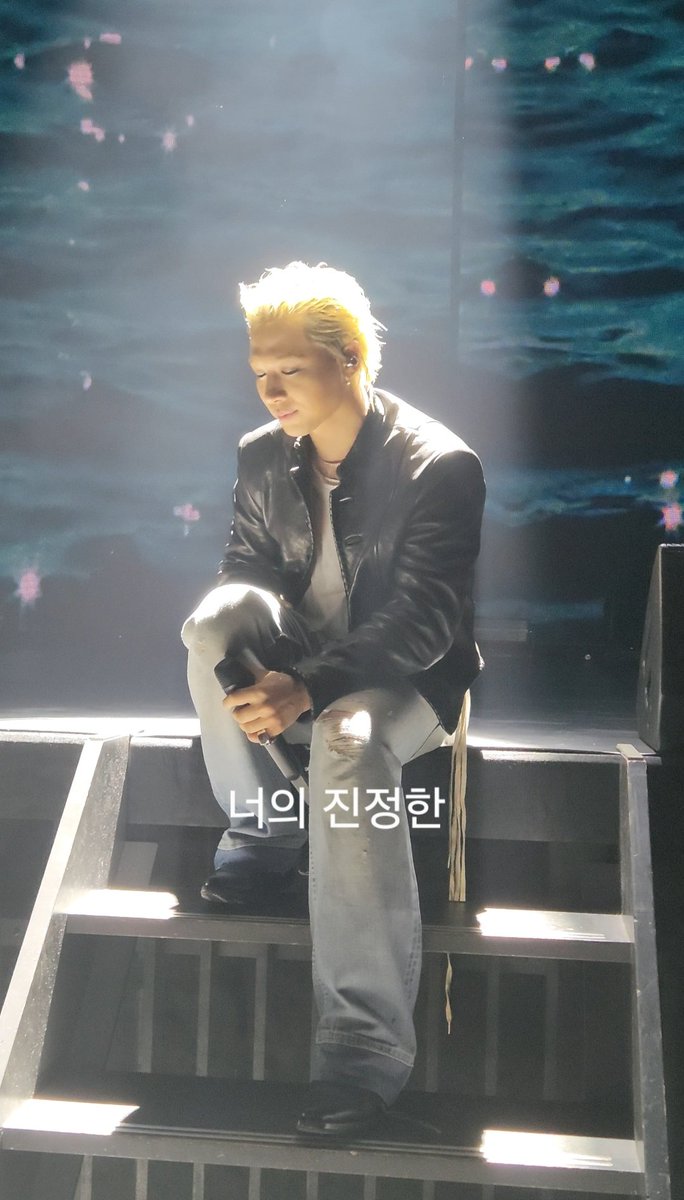 성스럽고 청초한 영배💛
나의 성역<a href="/Realtaeyang/">TAEYANG</a> 
볼 때마다 오열하는 나의 마음에 😢