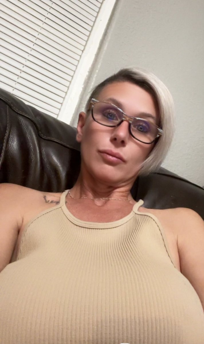 Abbey Riley tweet media