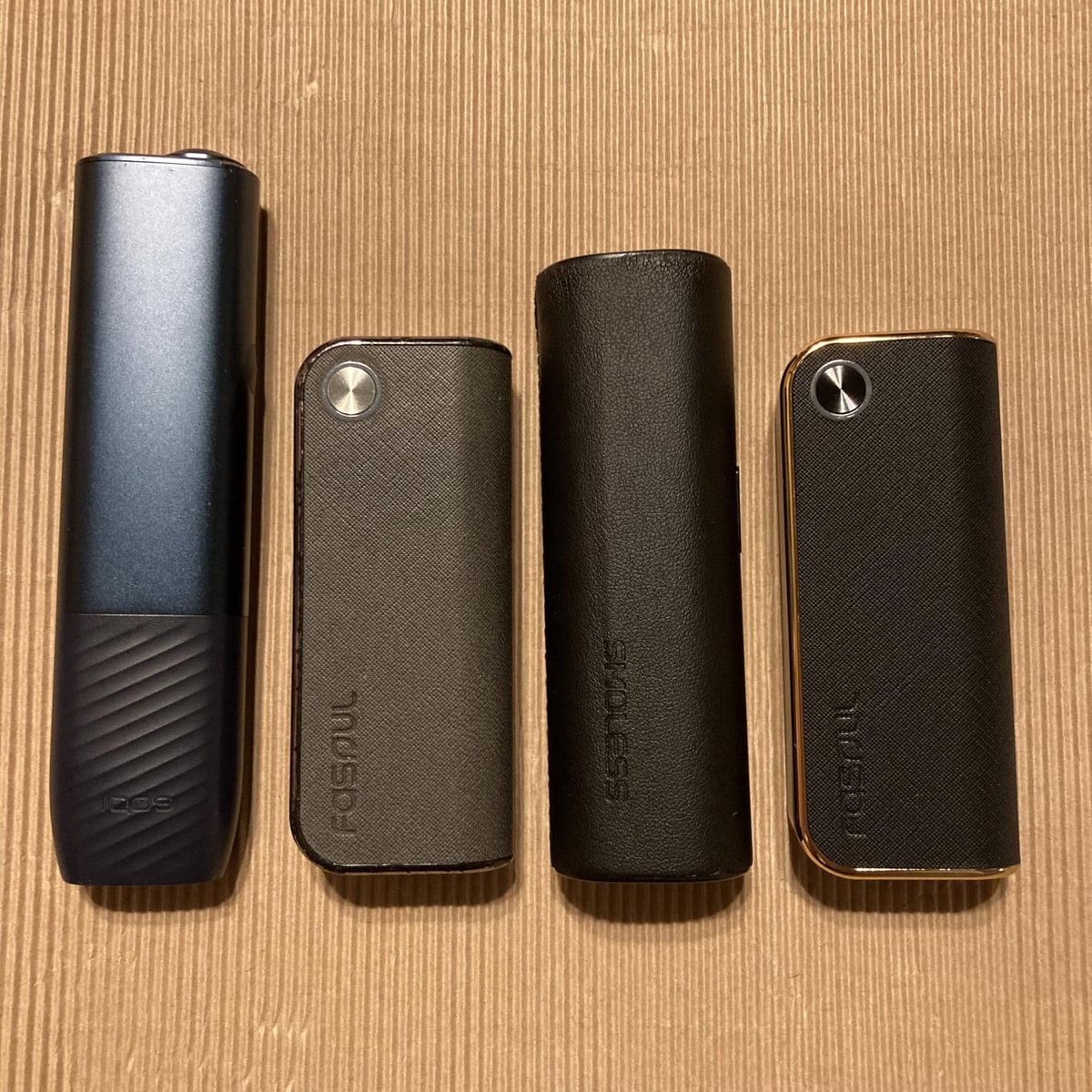 #お客様の声 
アイコス歴1年。

アイコスデビューと同時にシケモクガジェットを知り、FasoulC1を購入。とても満足したので、予備として二台目のシケモクガジェットを、別メーカー品を購入。別メーカー品は揮発加減や重量、質感どれもFasoulC1に劣るため