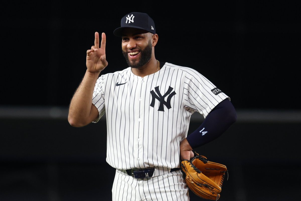 Yankees firma regreso de Amed Rosario