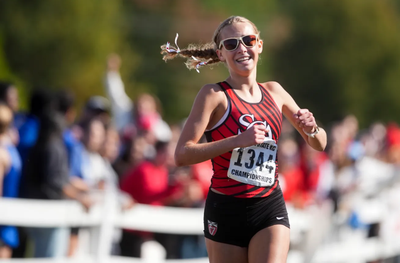 Congratulations to Maggie Crosslin '26 for being named Ponce Law Girls Athlete of the Week by the Tennessean. Thank you to all who voted for Maggie! Go Scarabs! 🐞

Photo Credit: Chris Day, The Commercial Appeal