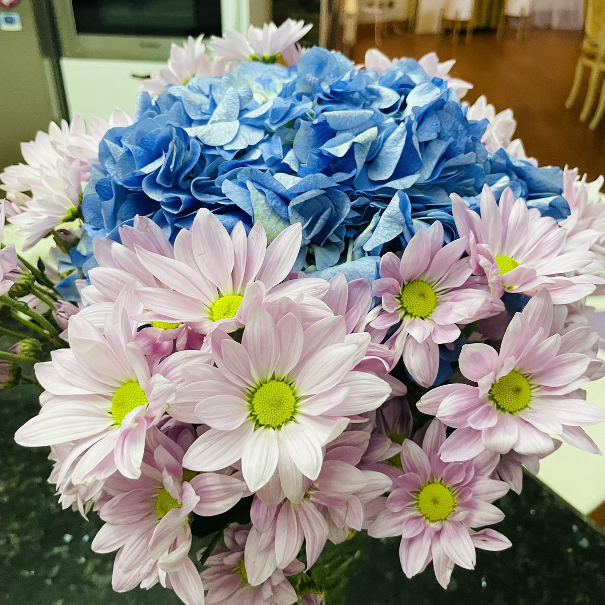 Өглөөний мэнд ❤️‍🔥💋
Good morning - 𝕏 ☀️🤗