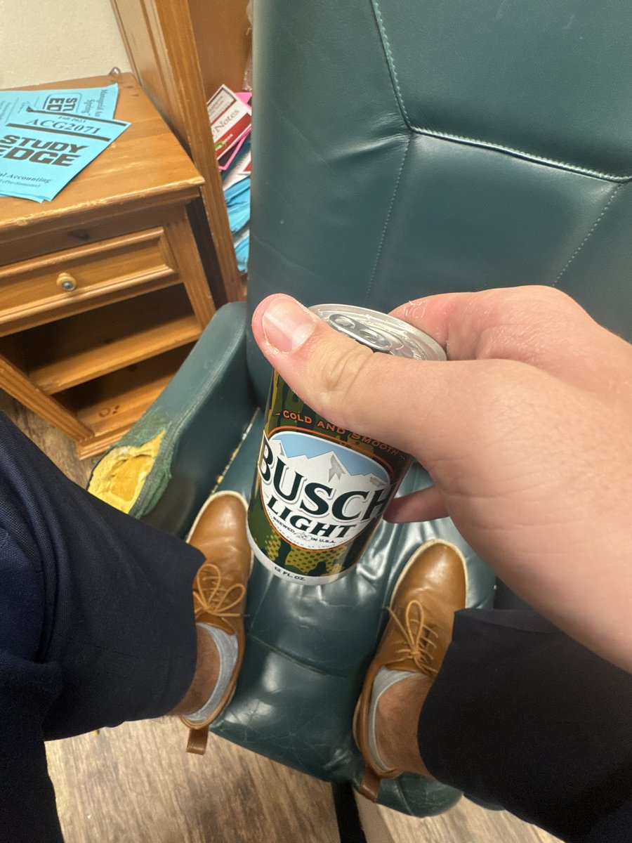 AlexZambiia's tweet image. time to #wigger out #chud