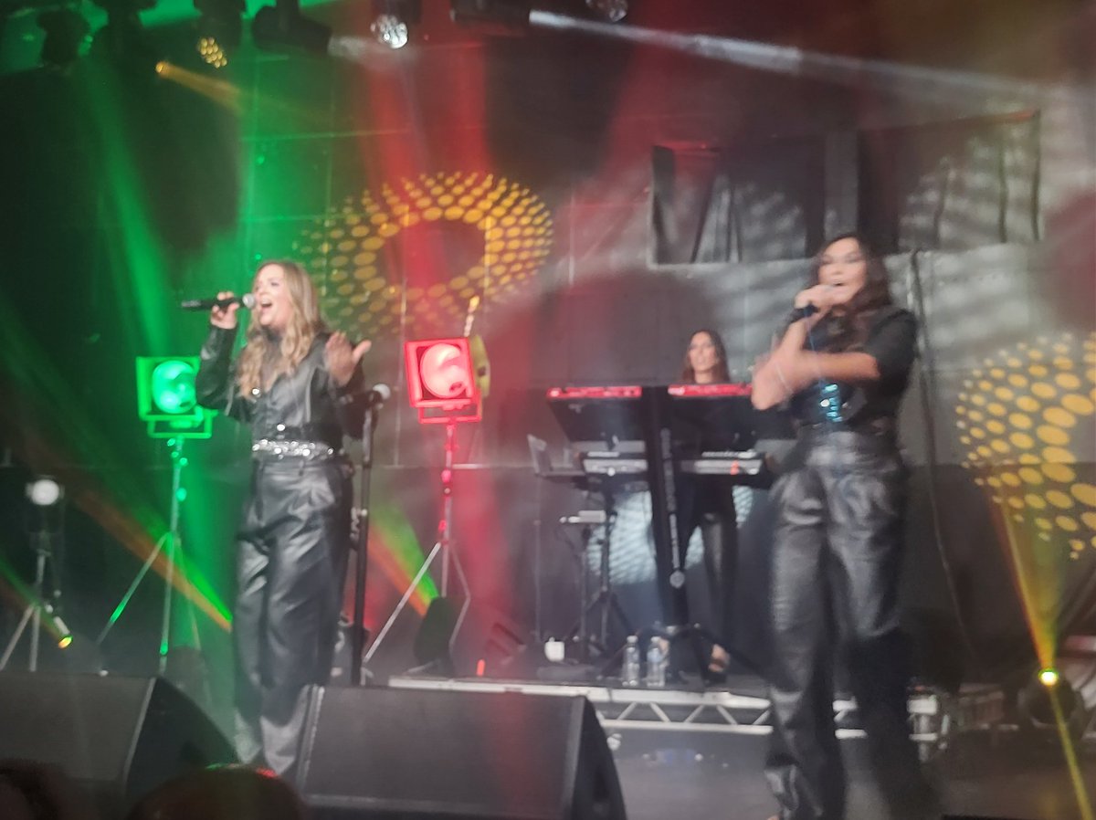 danayrmrbball's tweet photo. 2 years ago SWG3, last year Paisley Town Hall, tonight @heaven17bef debut at @TheBarrowlands - brilliant night. ♥️🎶🎤🎹 https://t.co/k0cCfTN7kn