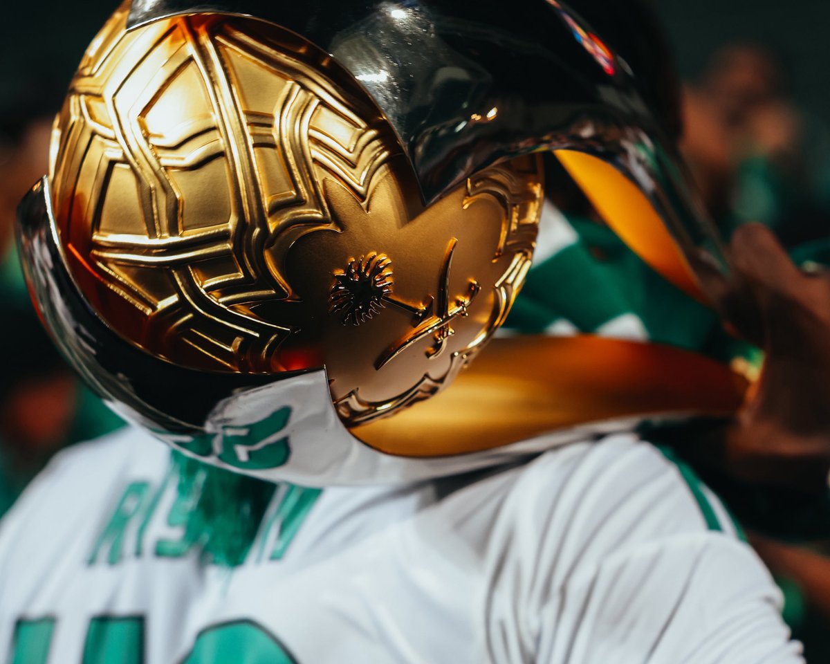 والله طلعة حراقه😂
#السوبر_السعودي