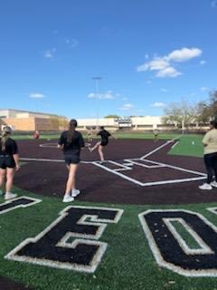 TEAM COMP

Round 4 🏃‍♀️⚽️ 
Relay Races and Kickball

#YahLeps