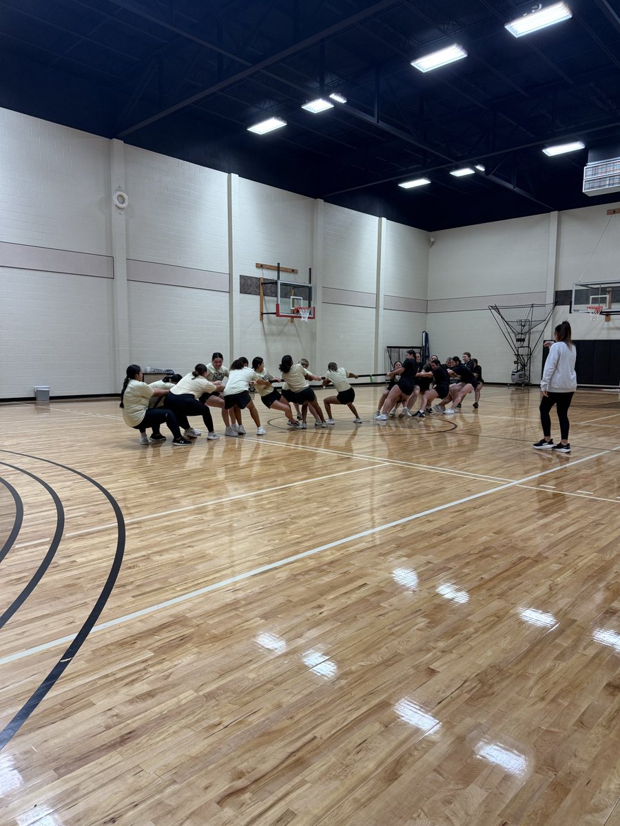 SoftballTemple's tweet image. TEAM COMP

Round 4 🏃‍♀️⚽️ 
Relay Races and Kickball

#YahLeps