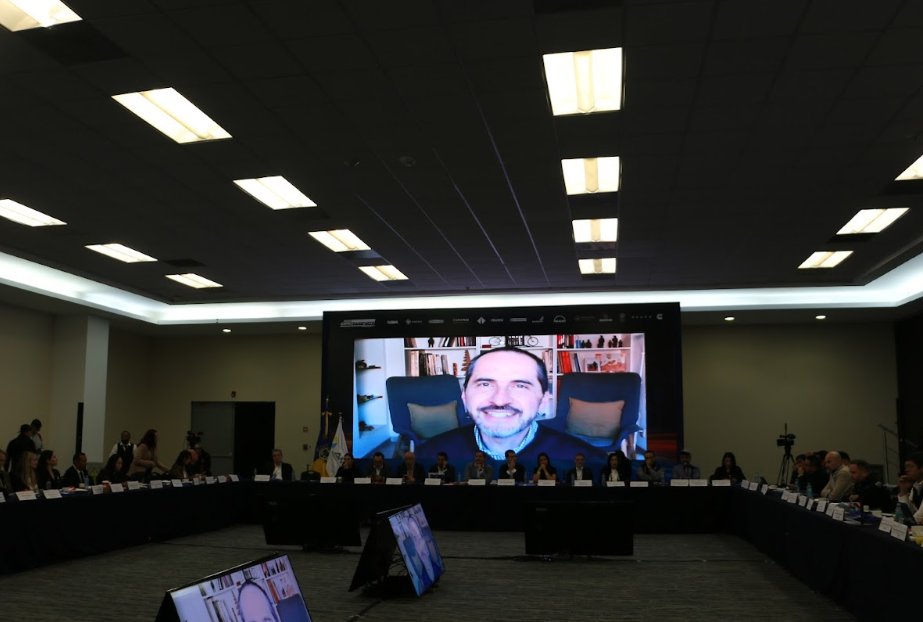 autoridades_mov's tweet image. 33 #ENAM En la Sesión de Fortalecimiento de la #AMAM, las y los integrantes refrendan su compromiso con la colaboración y la coordinación entre autoridades. En este espacio, damos la bienvenido al Consejo Asesor de la #AMAM