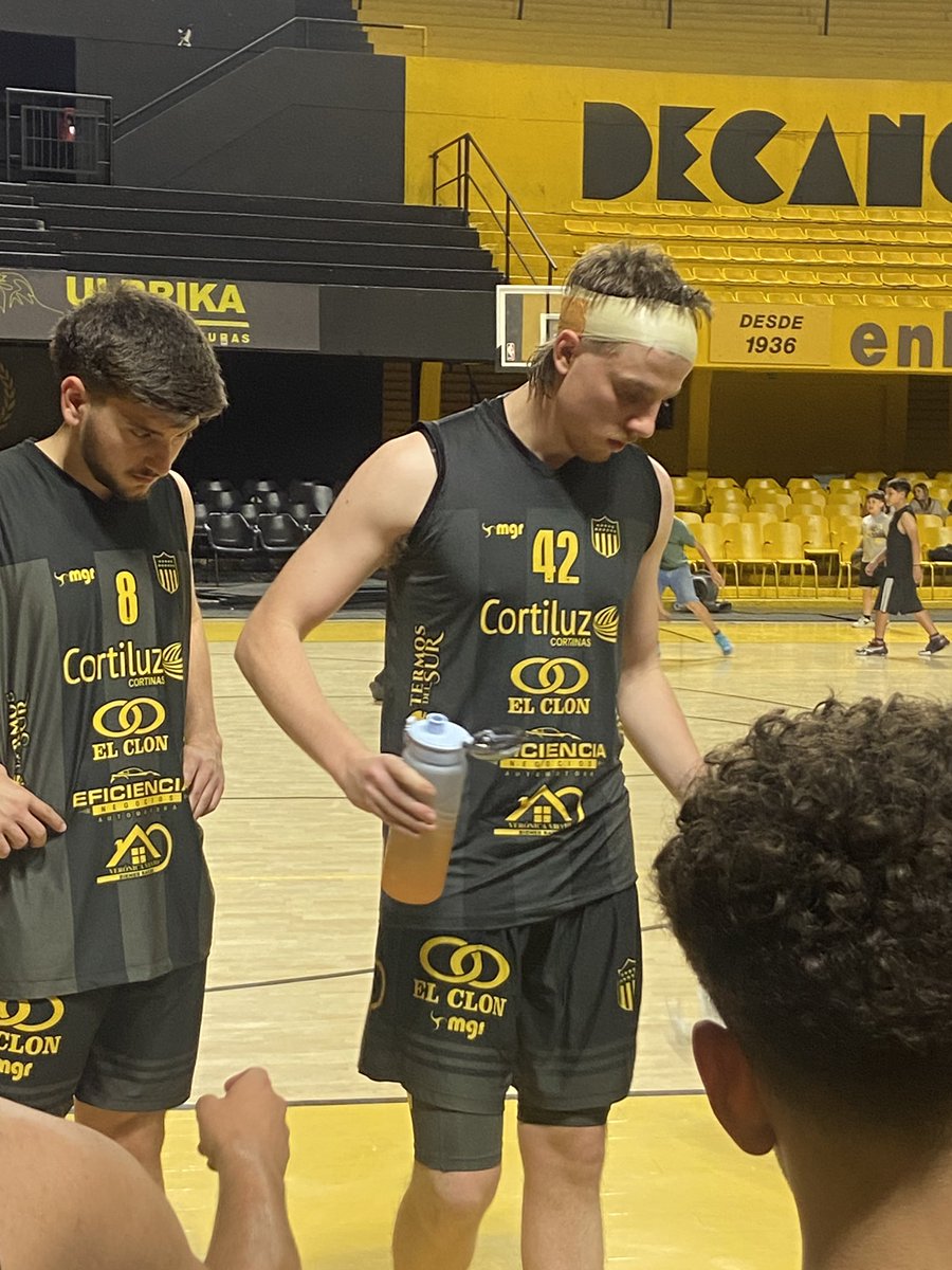 🔥Asi se juega una semifinal, asi se gana y asi se deja la cancha!
🏀Vamos las Formativas de <a href="/BasketCAPuy/">PEÑAROL | Basketball</a>