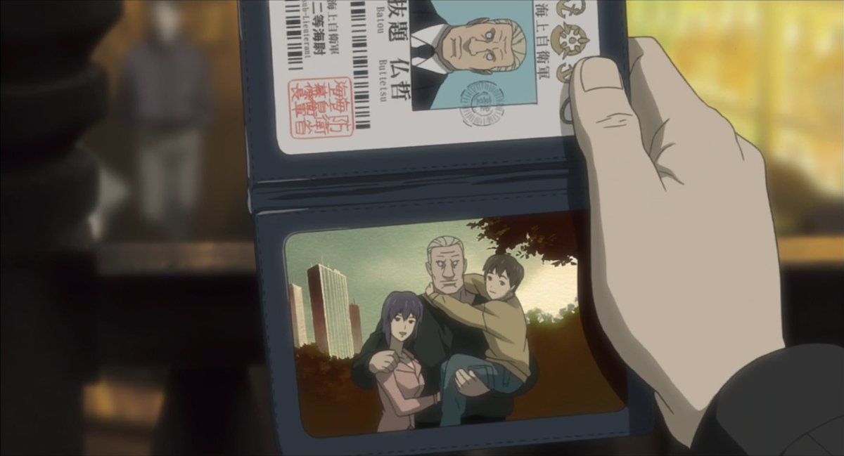 5dFurXhRtnSayaN's tweet image. 그러고 보니 결혼했다지?
부인 사진 정도는 들고 다니지? 좀 보자.

그런 성격은 못 돼.

#공각기동대 #GhostInTheShell #StandAloneComplex #SAC #마음의빈틈 #Ag20