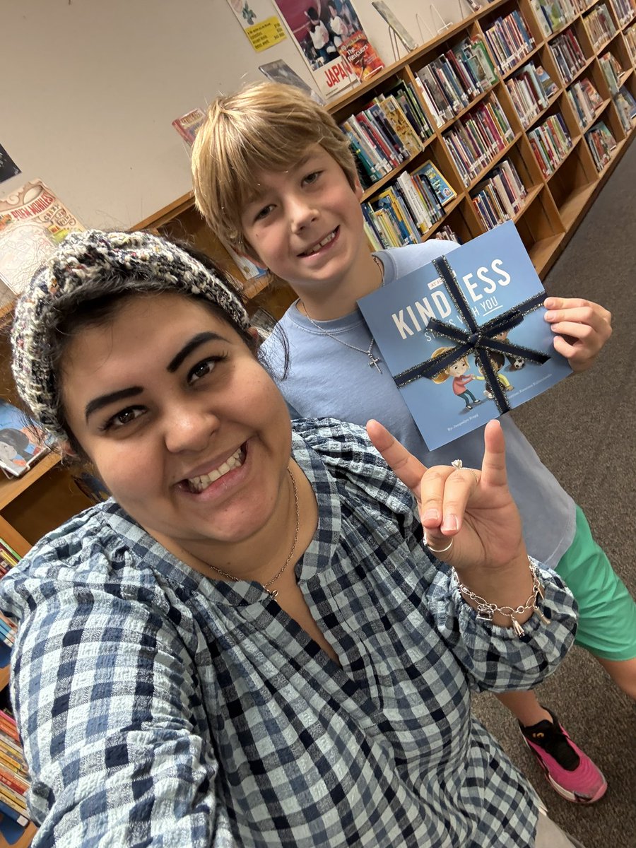 LibraryAHCES's tweet image. World Kindness Day was magical✨. We remembered &amp;amp; honored Kellyanne today by spreading kindness like confetti🎉! Thank you Lawson for gifting our library a book about Kindness💜📖! Thank you Lytal family for gifting all of CE’s teachers with such beautiful 💐’s &amp;amp; notes on our 🚙!