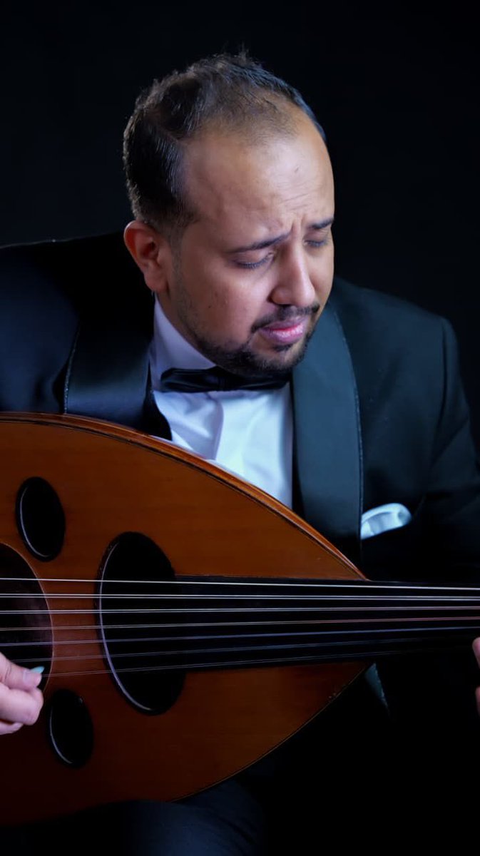 أبارك للشاب المبدع والموهوب أبني هيثم الحضرمي تخرجه بدرجة إمتياز من بيت العود العربي تحت إشراف المايسترو الدكتور 
نصير شمة 
تستاهل يا مبدع ودائماً معانا 
ومنها للاعلى  🤍🎶🙏🏻
<a href="/Haitham_3od/">هيثم الحضرمي - Haitham Al Hadrami</a>