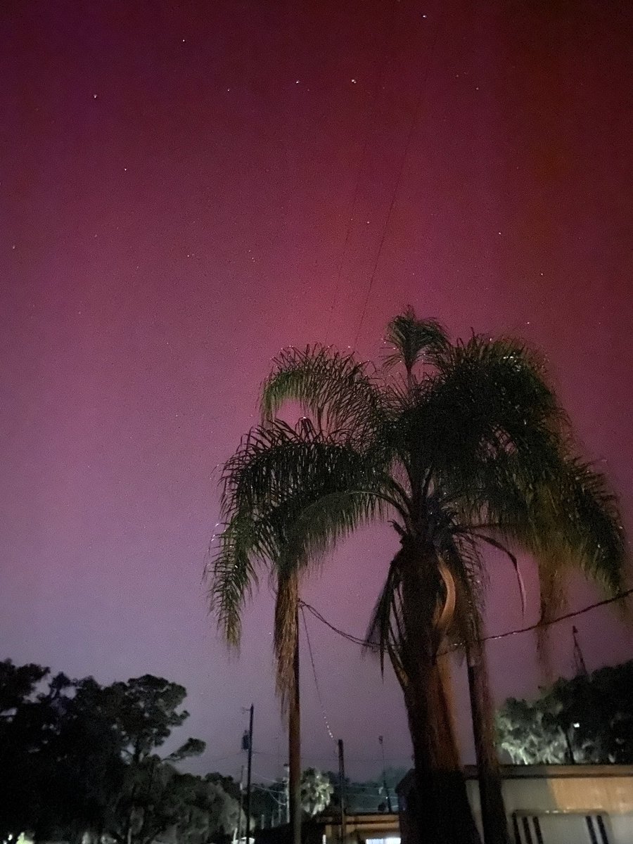 Remembering the spectacular #aurora last year in Florida [May 2024]