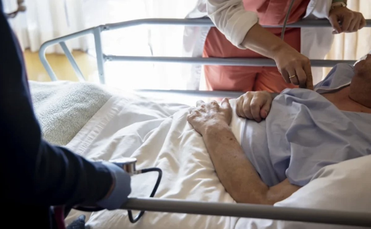 Médicos del <a href="/INR_MX/">Instituto Nacional de Rehabilitación</a> alertan un año de abandono: sin material básico, servicios inhabilitados y un 40% menos cirugías. La salud pública se sigue deteriorando mientras autoridades guardan silencio. #SaludEnCrisis

#Entérate desde <a href="/BuzosNoticias/">Buzos de la Noticia</a>  tinyurl.com/3w7mduyp