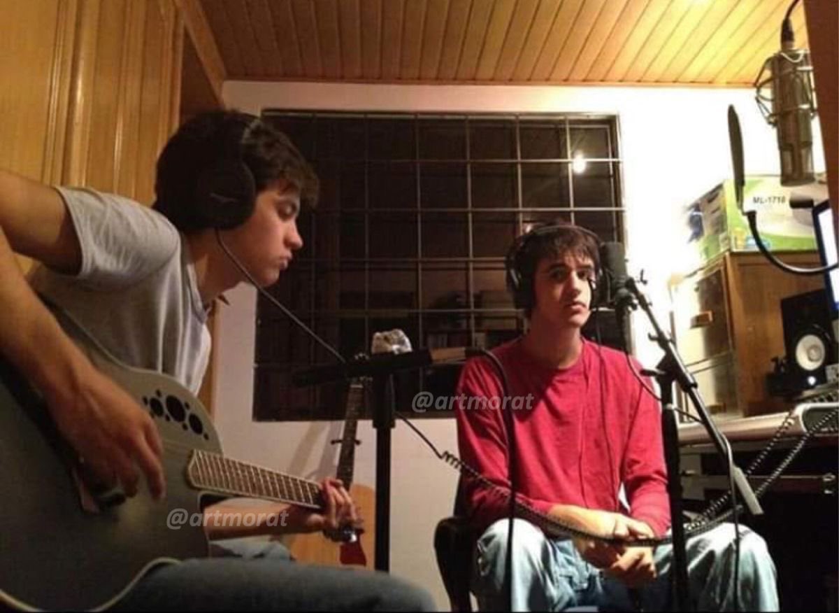 bwsotb's tweet photo. ellos tienen un grammy https://t.co/378kICwVbl