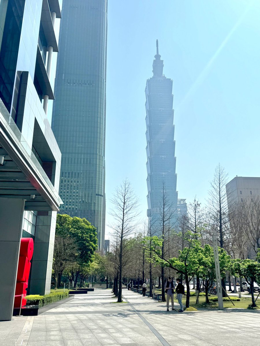 Rayvcallace's tweet image. 久しぶりにこんなにいい天気だね これでアウトドア活動を楽しめるよ 本当に嬉しいな