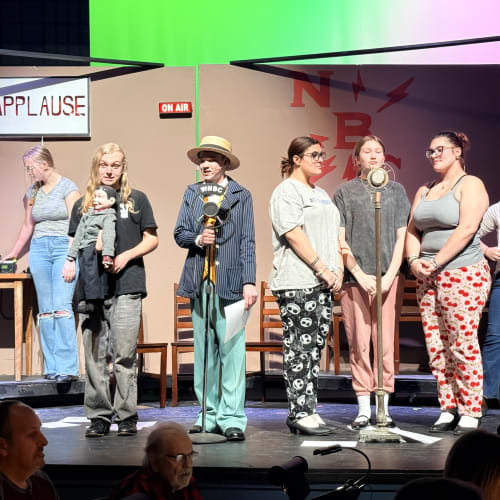 Don’t wait for “Tomorrow” get your tickets to Annie today! Seats are disappearing faster than you can say “Hard Knock Life,” and you won’t want to miss the music, magic, and heart of this unforgettable show. Grab your tickets now before they’re gone! ⁣
 onthestage.tickets/show/otter-val…