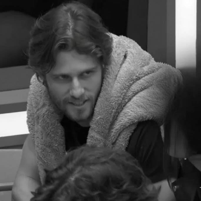 EquipoDudu's tweet image. Alerta! Matheus está se fazendo de coitado para manipular o público. Não deixem ele ficar! Votem #FicaCarol e #FicaToninho. O voto é para eliminar ele! 🔥❌ #AFazenda17  #AFazenda #eliminaçãoafazenda