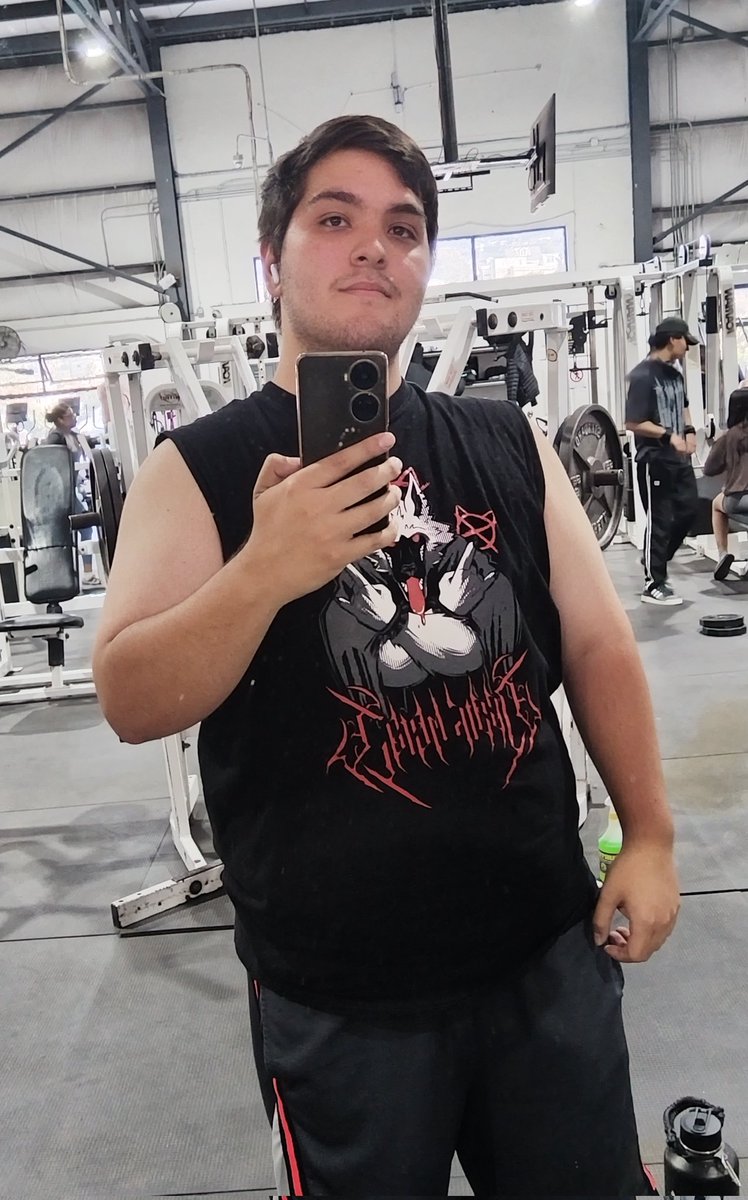 Doncheco01's tweet image. En el gym, pero sin gymbros 😞