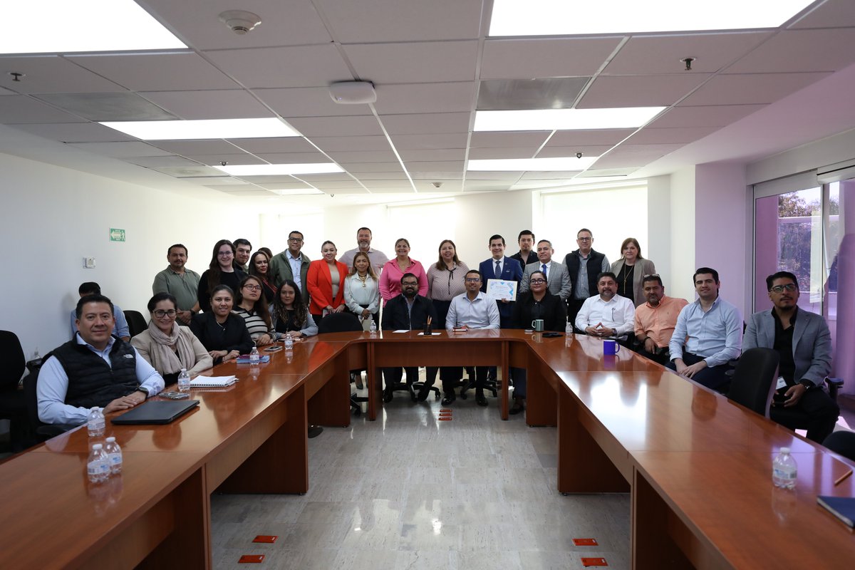 💡 La #SRG del #TEPJF llevó a cabo el Seminario de Ciberdemocracia: “JurimetrIA en México”, impartida por el Mtro. Rodolfo Martínez.

Contó con el acompañamiento de la Magda. Presidenta Rebeca Barrera Amador <a href="/rebecabaram1/">Rebeca Barrera Amador</a>, la Magda. <a href="/Irinacervantes3/">Irinacervantes</a> y el <a href="/Magdo_SAGO/">Sergio Guerrero</a>. 🌐💬